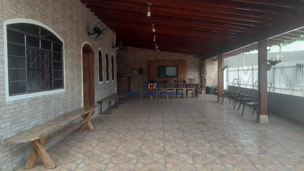 Excelente chácara na Zona Sul